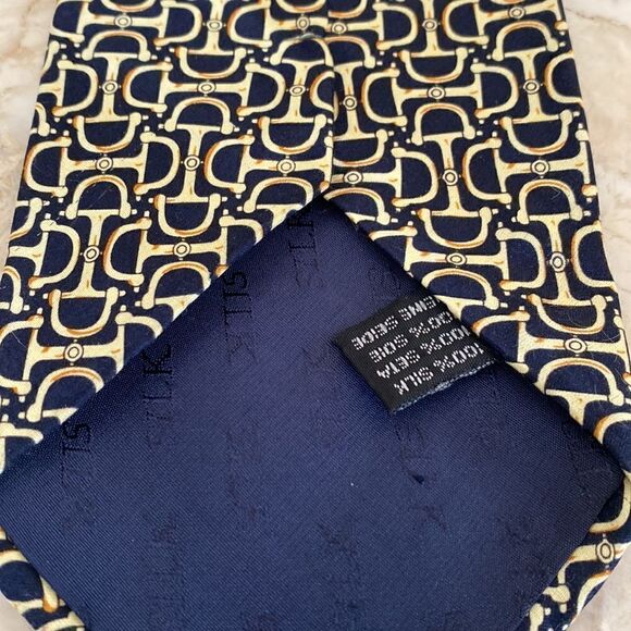 Giorgio Armani 100% Silk Tie Classic Horse Bit Print - Picture 6 of 7